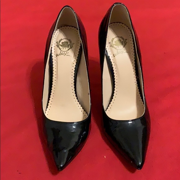 Shoes - Picture 2 of 4